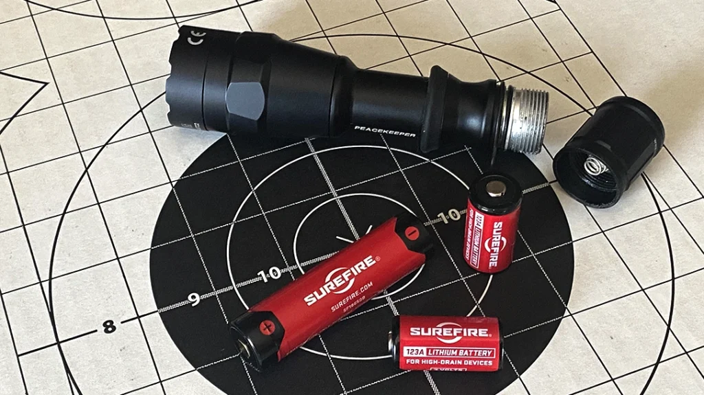 The SureFire P1RZ-B-DFT can be powered by a single 18650 lithium-ion rechargeable battery, two 123A lithium primary batteries, or two 16340 lithium-ion rechargeable batteries.